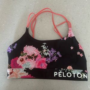 Peloton Sports Bra Black, Medium, Asian and Pacific Islander